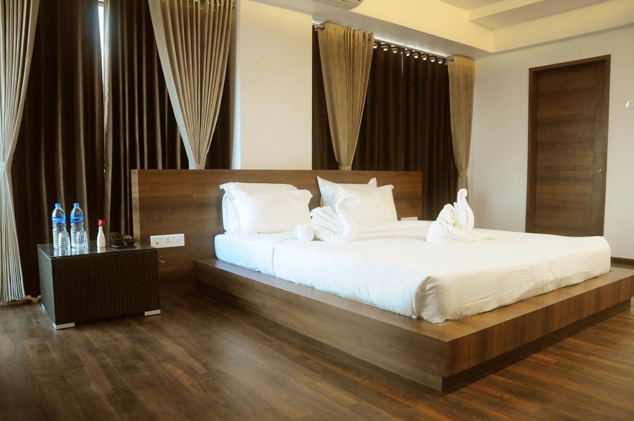 Hotel 3 Leaves Kolhapur Luaran gambar