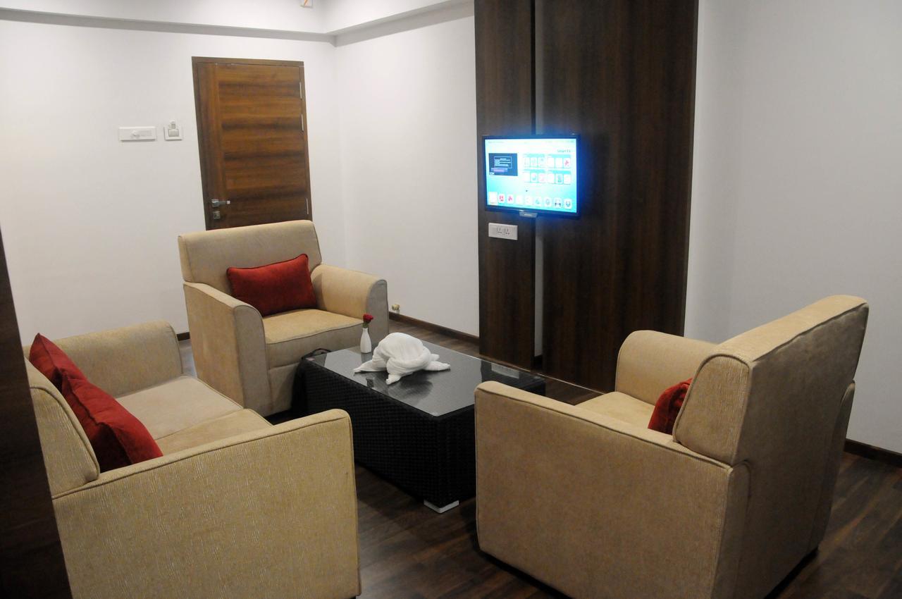 Hotel 3 Leaves Kolhapur Luaran gambar